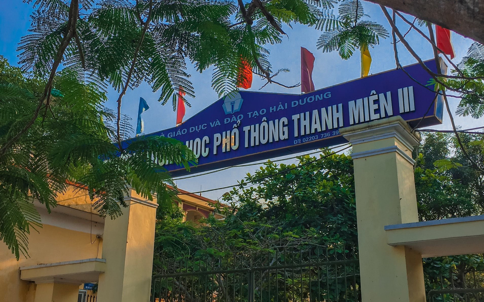 Trường định thu 21 khoản/học sinh gây choáng váng, tỉnh yêu cầu làm rõ có lạm thu