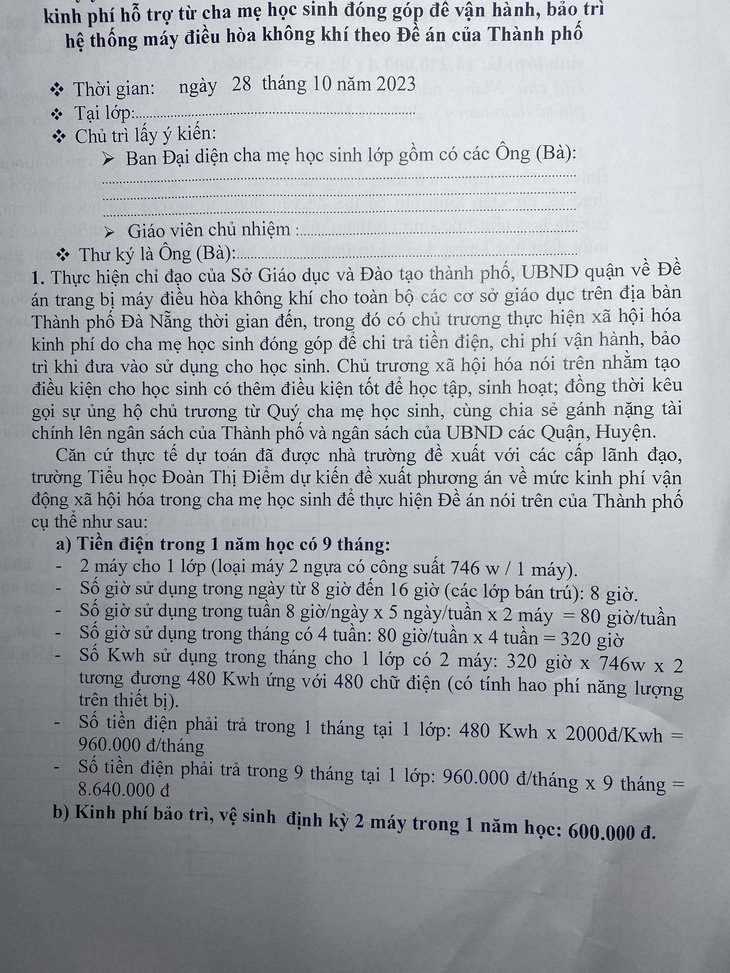 Phiếu lấy ý kiến cha mẹ học sinh về chi phí lắp đặt, duy trì điều hòa tại mỗi lớp học tại Trường Đoàn Thị Điểm - Ảnh: B.D.