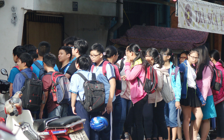 Dạy thêm - học thêm nhưng không 'thêm', chỉ là dạy trước, dạy lại kiến thức