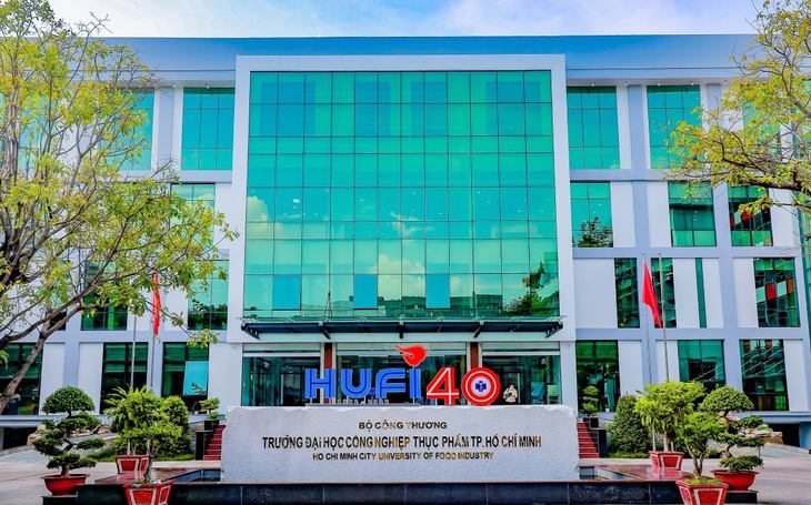 Một trường đại học thưởng Tết cùng mức 20 triệu đồng từ hiệu trưởng đến tạp vụ