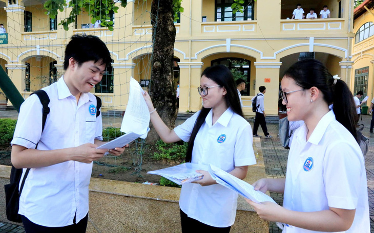 Đề văn thi vào lớp 10 Hải Phòng: Thí sinh khen hay, tình cảm