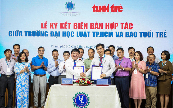 Đại học Luật TP.HCM hỗ trợ Khánh Hòa trong mục tiêu phát triển thành thành phố trực thuộc Trung ương - Ảnh 2.