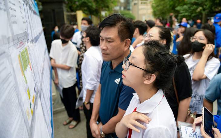 Cải thiện tỉ lệ học sinh chọn các môn khoa học tự nhiên: Bắt đầu từ điều chỉnh thi cử - Ảnh 2.