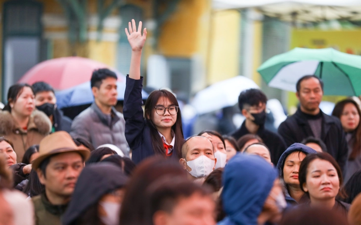 Môn thi thứ ba vào lớp 10 Hà Nội là môn ngoại ngữ - Ảnh 1.