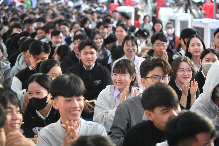 Hôm nay 22-2: Tư vấn tuyển sinh tại Phú Yên, Khánh Hòa - Ảnh 2.