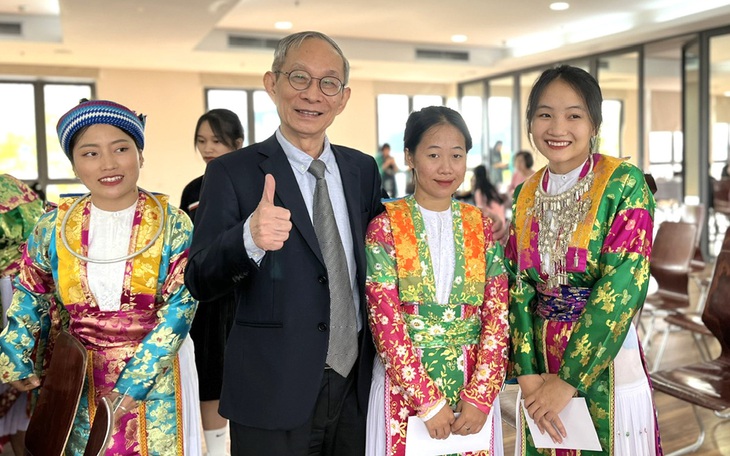 Khởi công ngôi trường 100 tỉ thầy Nguyễn Xuân Khang tặng vùng cao Mèo Vạc - Ảnh 2.