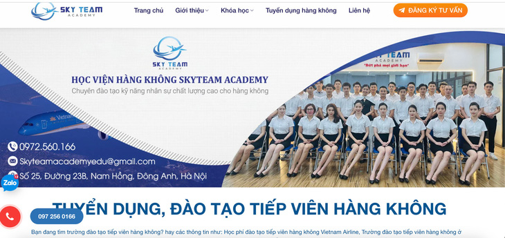 Quảng cáo đào tạo tiếp viên hàng không trên website - Ảnh chụp màn hình